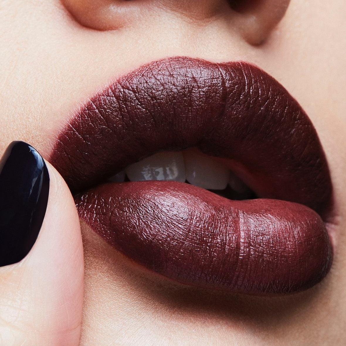 LABIAL FILM NOIR - MAC