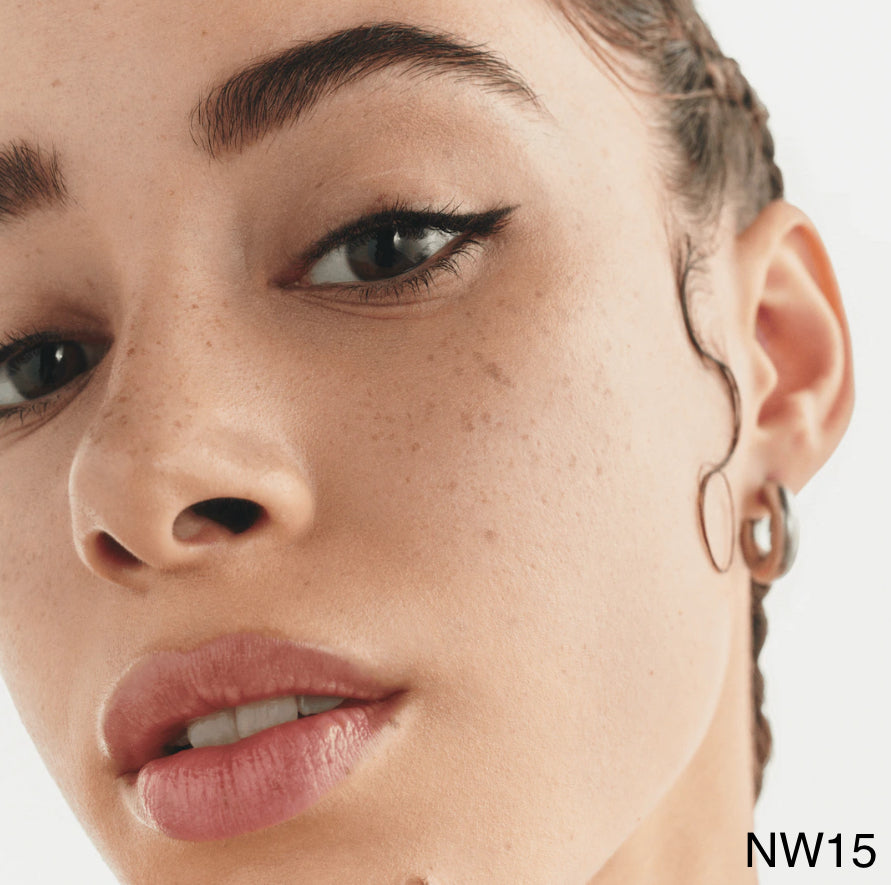 BASE STUDIO FIX SPF15 - MAC