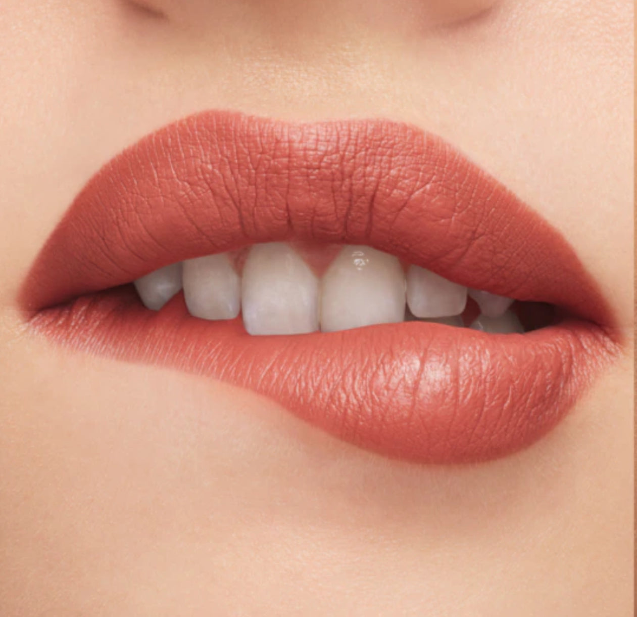 LABIAL M.A.CXIMAL MATTE CAFÉ MOCHA - MAC