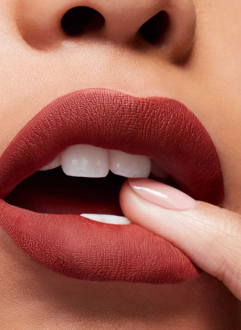 LABIAL LARGA DURACION SOPHISTRY 24HR - MAC