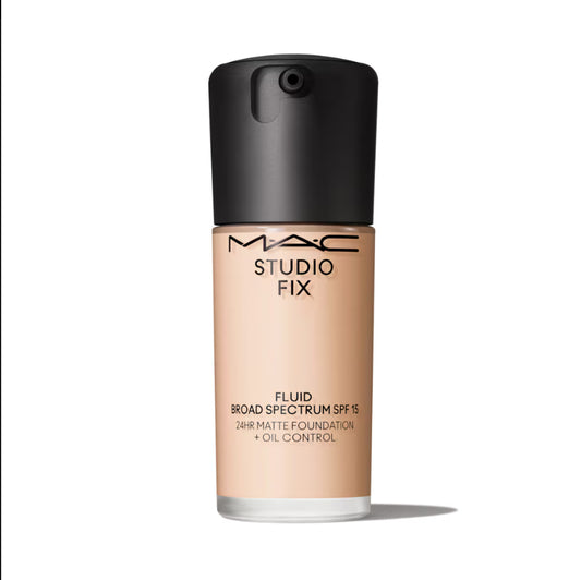 BASE STUDIO FIX SPF15 - MAC