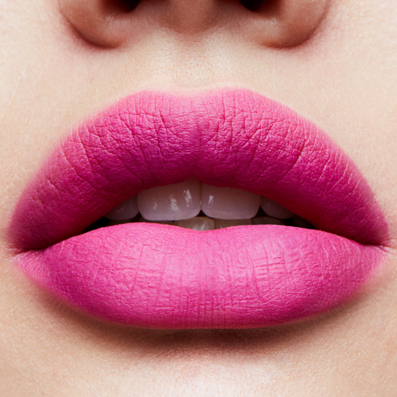 LABIAL FLAT OUT FABULOUS - MAC