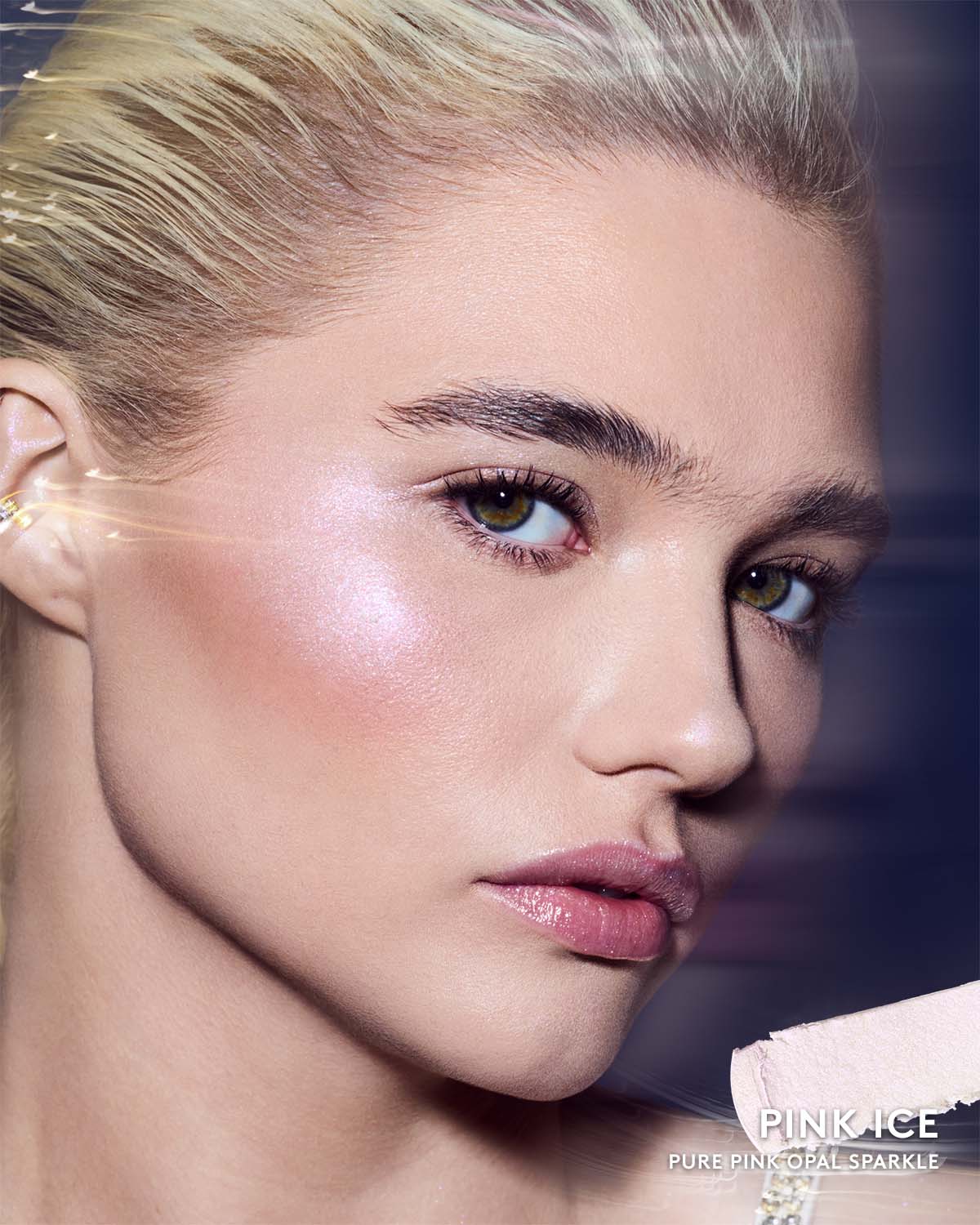ILUMINADOR CUERPO Y ROSTRO DIAMOND BOMB PINK ICE - FENTY BEAUTY