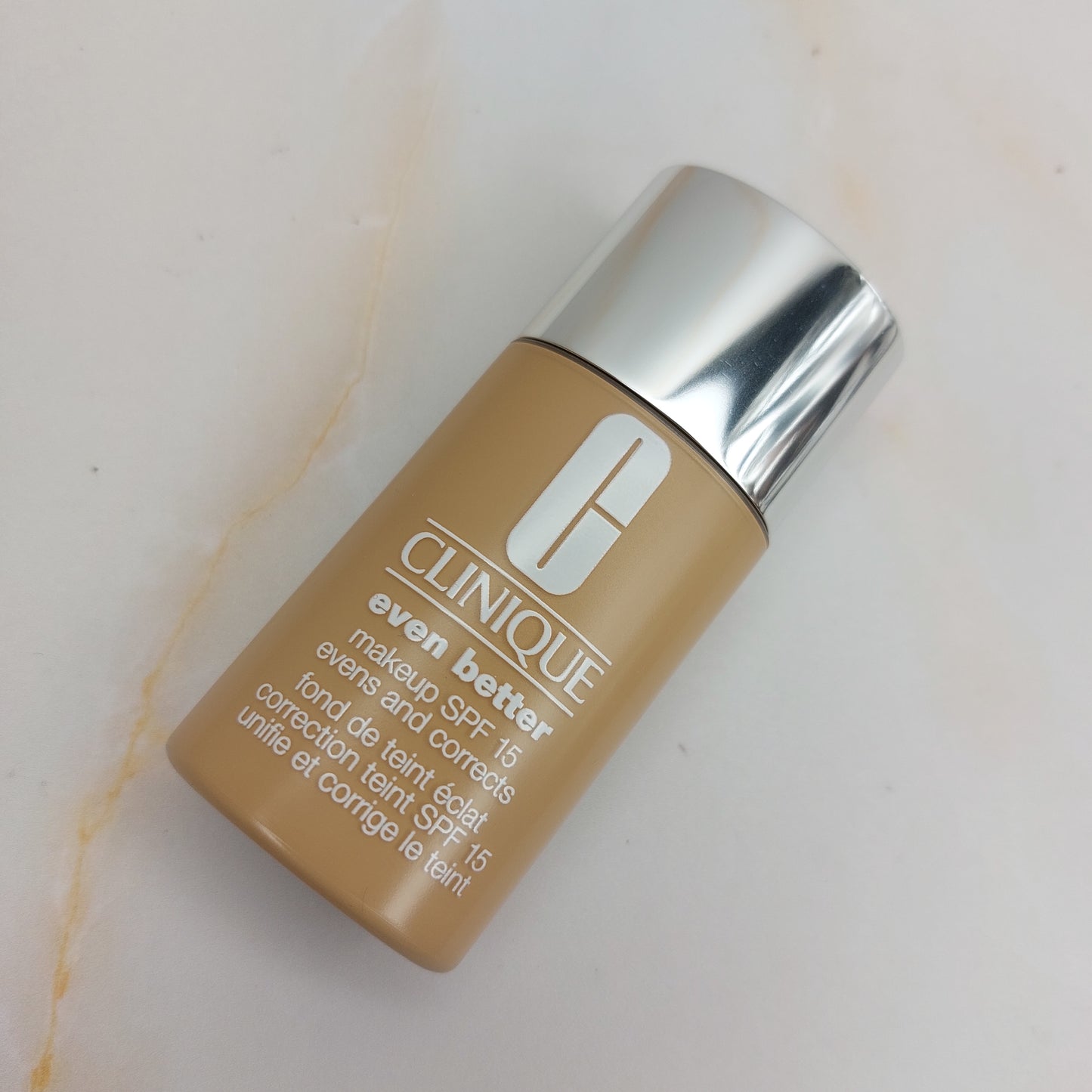 BASE EVEN BETTER SPF 15 - CLINIQUE