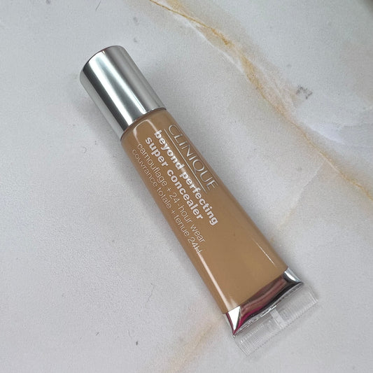 CORRECTOR BEYOND PERFECTING 24 HRS - CLINIQUE