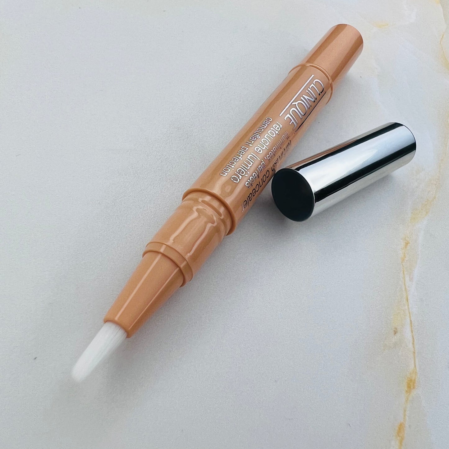 CORRECTOR AIRBRUSH - CLINIQUE