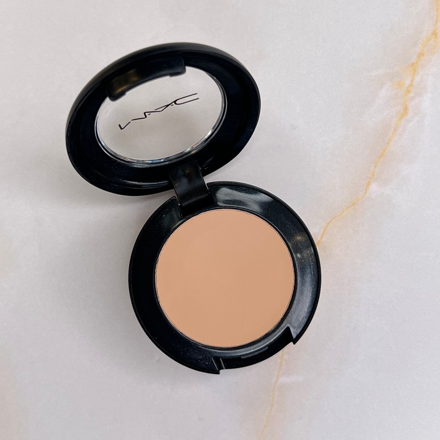 CORRECTOR CREMA STUDIO FINISH - MAC